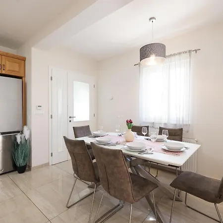 Apartamento With Parking Space Sukosan, Zadar - 25970